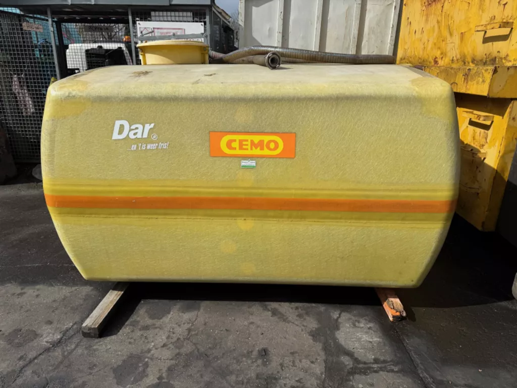 Diverse 5000 LITER TANK