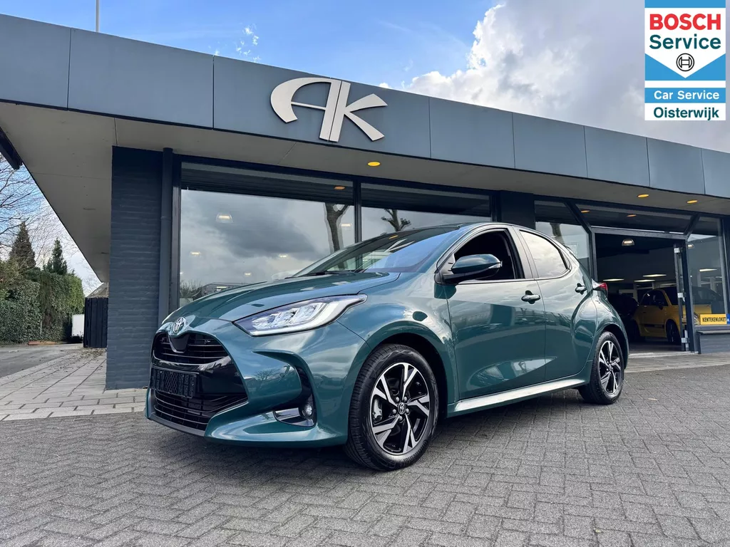 Toyota Yaris 1.5 Hybrid 115 Business Plus