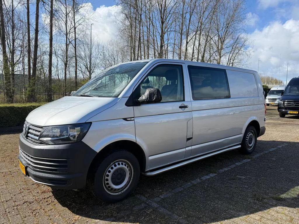 Volkswagen Transporter 2.0 TDI L2 DubCab Comfortline Euro 6 Airco Cruise