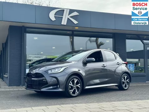 Toyota Yaris 1.5 Hybrid 115 Business Plus