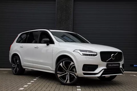 Volvo XC90 2.0 T8 Recharge AWD Ultra Dark | Vol in de opties | Panorama dak | Bowers &amp; Wilkins | Nappa leder | Elektrische trekhaak | 22' velgen | Nieuwstaat.