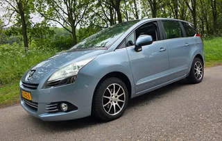 Peugeot 5008 1.6 VTi ST - Panoramadak - Navigatie - Xenon -