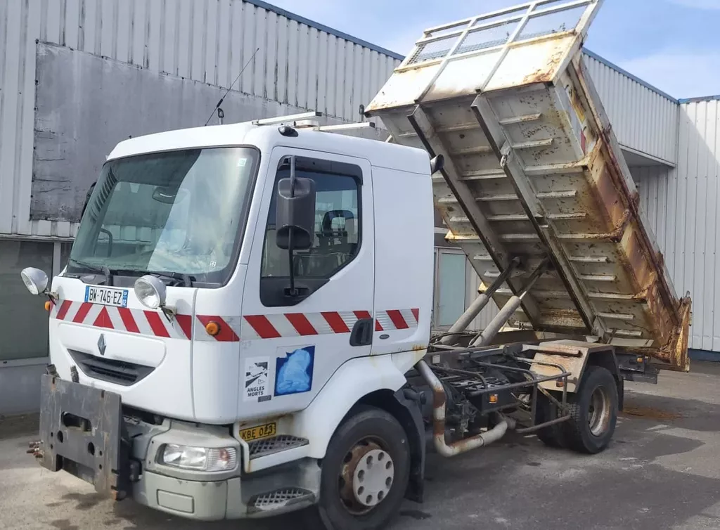 Renault Midlum 180 , Tipper , Manual , Spring Suspension , French Truck