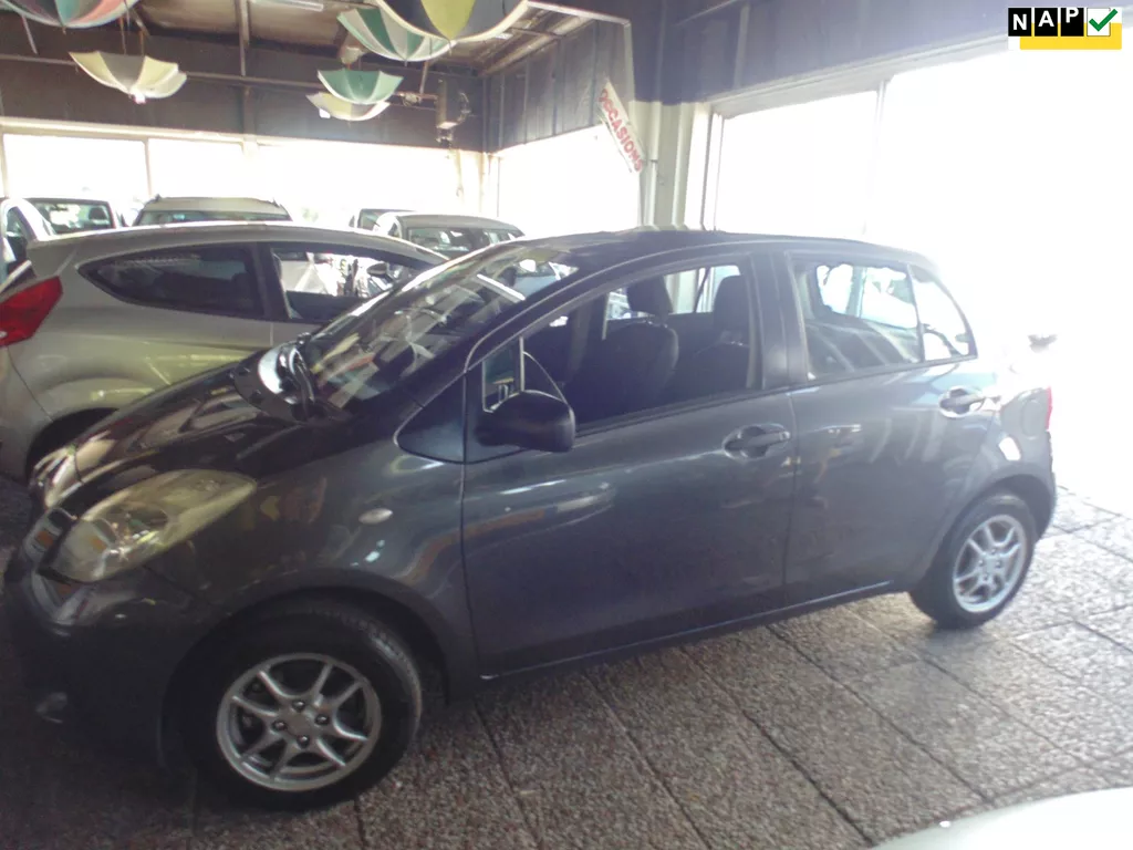 Toyota Yaris 1.0 VVTi + MET AIRCO 5 DEURS