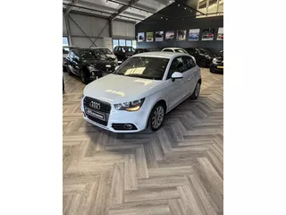 Audi A1 1.2 TFSI Ambition CRUISE,STOELVERWARMING,NAVIGATIE