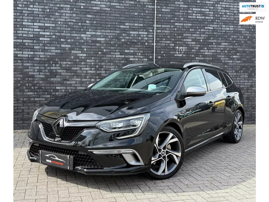 Renault M&eacute;gane Estate 1.6 TCe GT 230pk|Bose|Camera|Sportstoelen Alcantara|360 PDC|Trekgewicht 1700kg