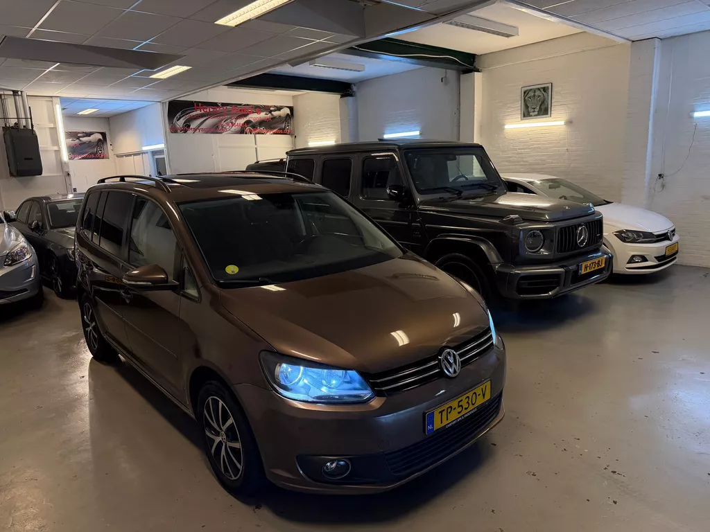Volkswagen Touran 1.6 TDI BlueMotion 7-Zits Panorama Bj-13