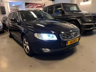 Volvo V70 2.0 D3 Polar+ Kombi Navi Leder BJ-17 EURO-6