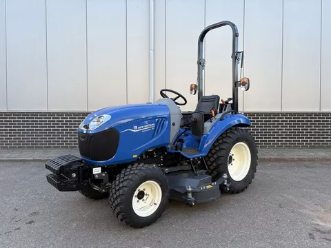 New Holland BOOMER 25 HST MET MAAIDEK