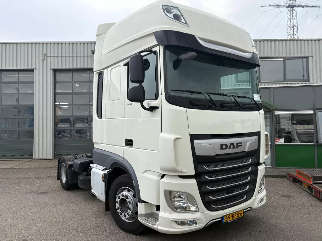 DAF XF 450 4 units available., SSC toplights Holland registration
