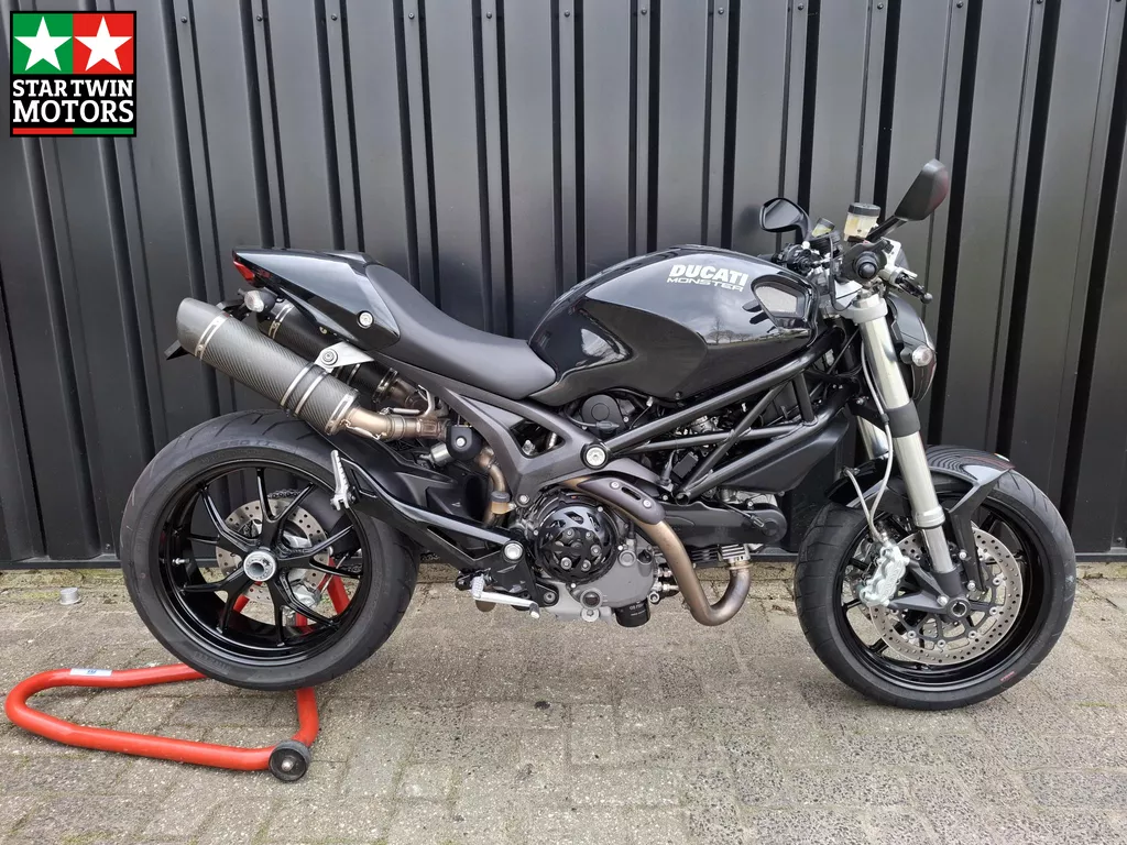 Ducati Monster 1100