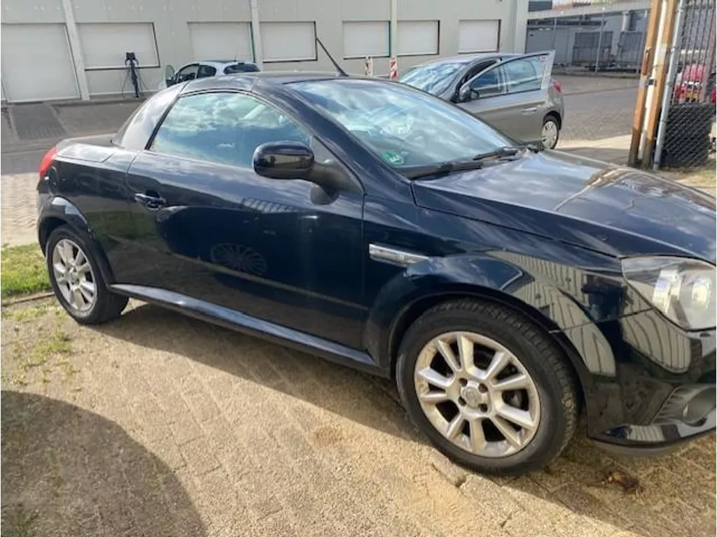 Opel Tigra TwinTop 1.8-16V Enjoy