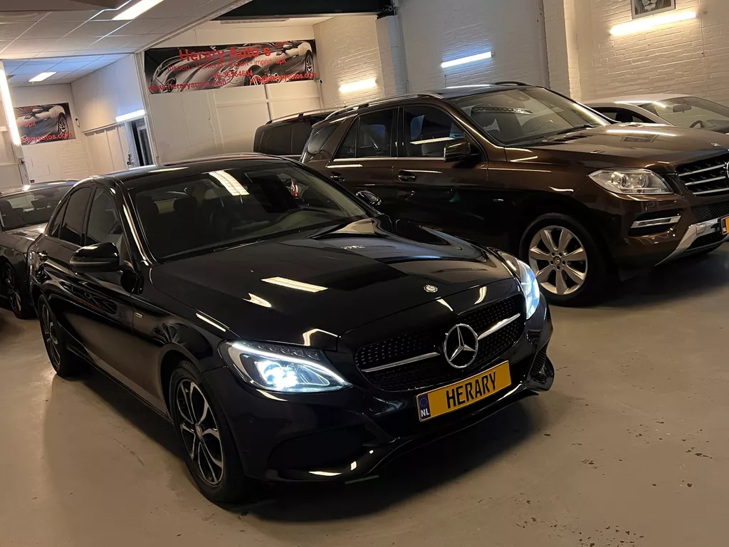 Mercedes-Benz C-klasse 200 CDI SEDAN AMG NIGHT PAKKET BJ-17 LEDER NAVI