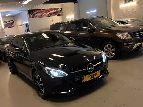 Mercedes-Benz C-klasse 200 CDI SEDAN AMG NIGHT PAKKET BJ-17 LEDER NAVI