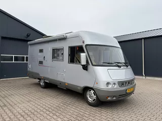 Fiat 230 HYMER Trekhaak - Airco - automatische Leveler !!!