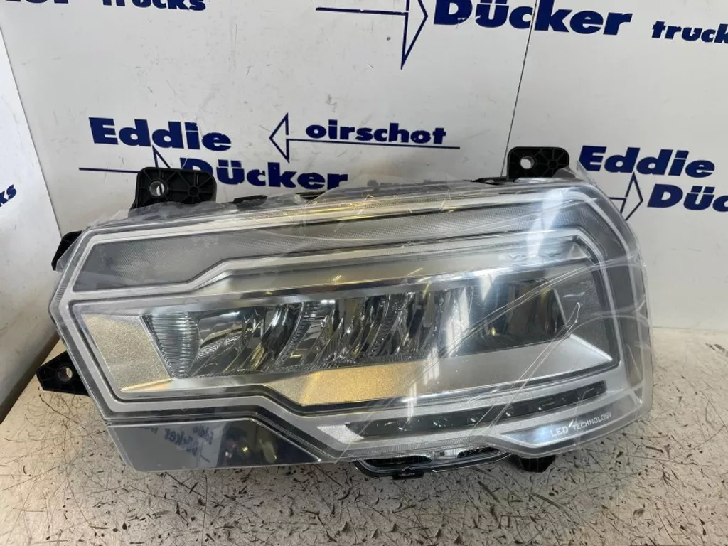 DAF 2188974 / 2425974 LED KOPLAMP LH (ALS NIEUW,MET KLEINE SCHADE,ZIE FOTO)