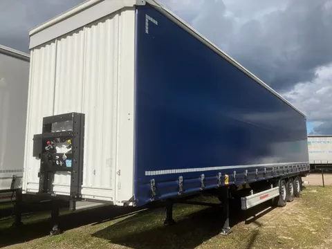 KAESSBOHRER SCS X / 90 - 12 /27 met hefdak en twee liftassen