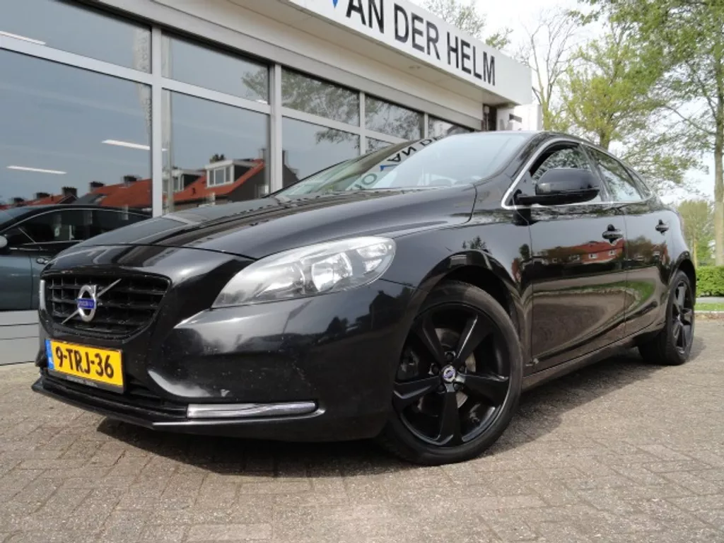 Volvo V40 1.6 D2 Summum Airco/Navigatie