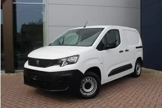 Peugeot Partner 1.2 PureTech 110pk Premium Benzine 3-zits BPM-vrij Airco 2X zijdeur 52.898km Zeer mooi
