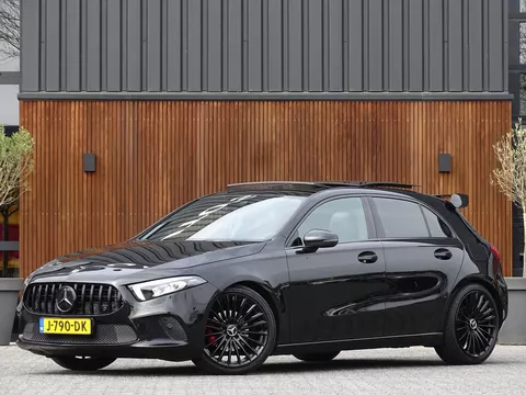 Mercedes-Benz A-Klasse 180 d automaat / Bns Sol. Lux. / AMG / LED *NAP*