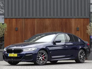 BMW 5 Serie 530e 292PK X-Drive M-Sport / Softclose / Individual / 360&deg; / M-S