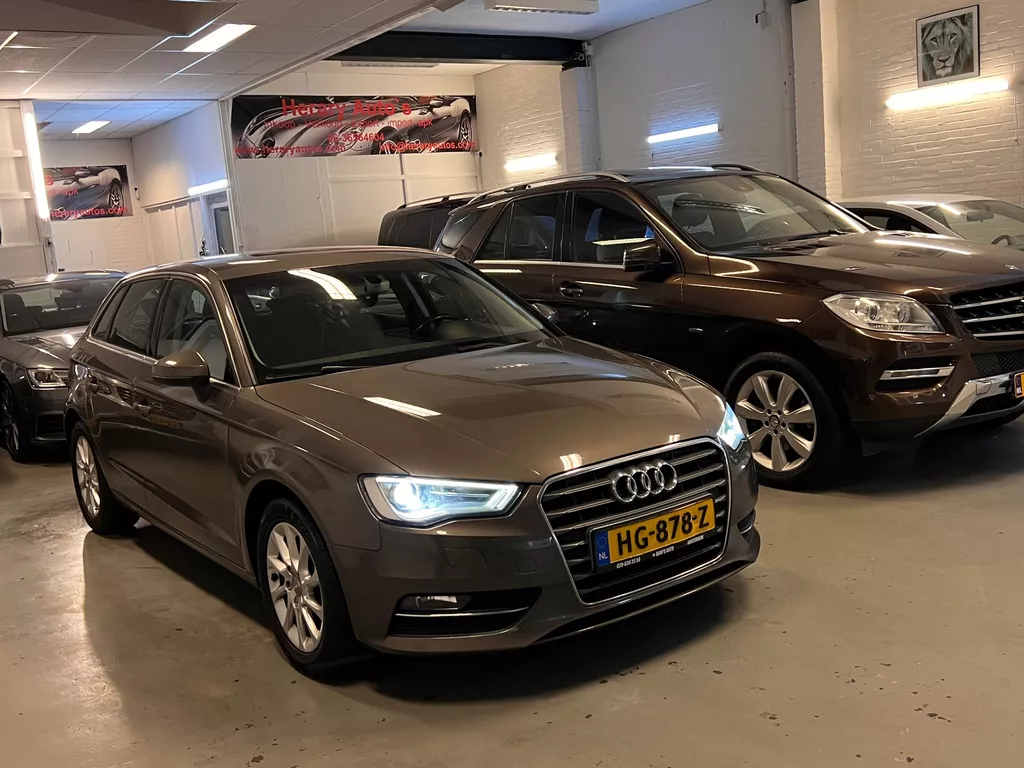 Audi A3 Sportback 2.0 TDI 5-DOORS NAVI LED BJ-15 EURO-6