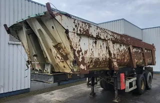 Trailor 2 Axle , 8 Tyres , Steel Tipper , Spring Suspension , Drum Brakes