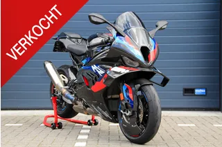 BMW M 1000 RR Competition | Carbon velgen | Full option | BTW motor | 1e eigenaar | Garantie
