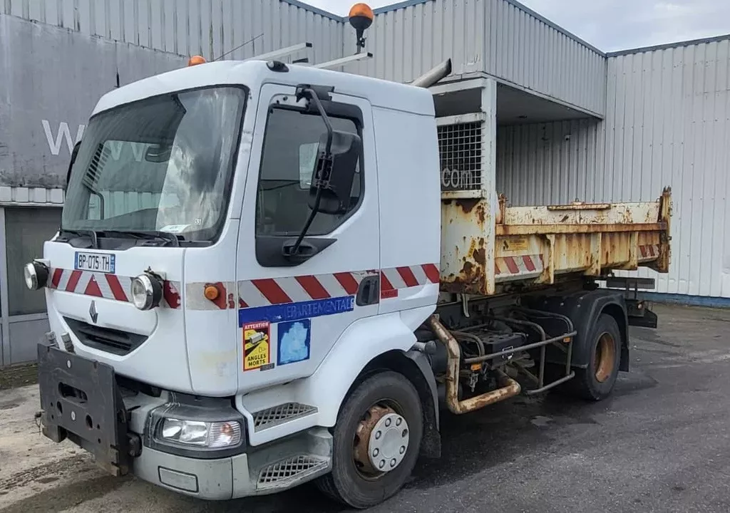 Renault Midlum 180 , Tipper , Manual , Sprimg Suspension , French Truck