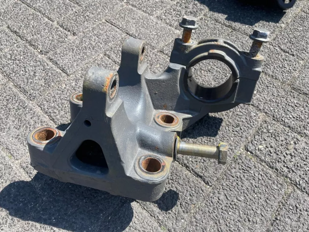 DAF 1901311 / 1905675 STEUN RECHTS