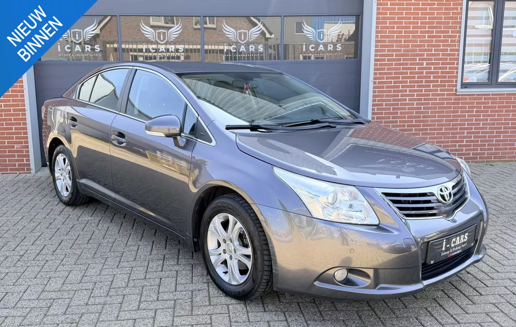 Toyota Avensis 1.8 VVTi Dealer onderhouden PDC NAVI