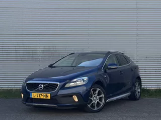 Volvo V40 Cross Country 2.0 D2 Ocean Race / Leder / Trekhaak / Camera / Direct rijklaar! / APK 06-2027/