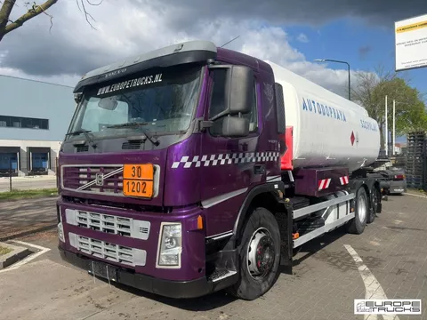 Volvo FM9 340 Steel/Air - Diesel/Oil - Manual - 18.000 Ltr - 3 Compartiments T07599