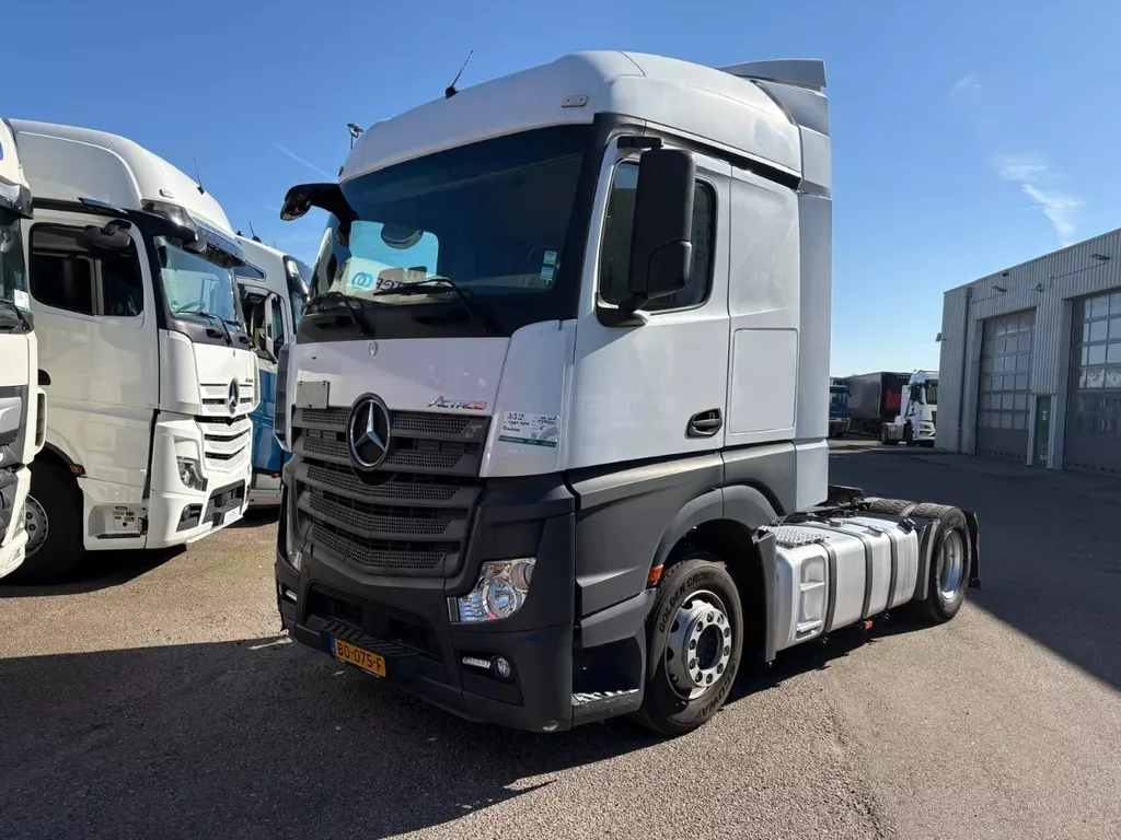 Mercedes-Benz Actros 1848 Slepercabin,NL plates,T&Uuml;V
