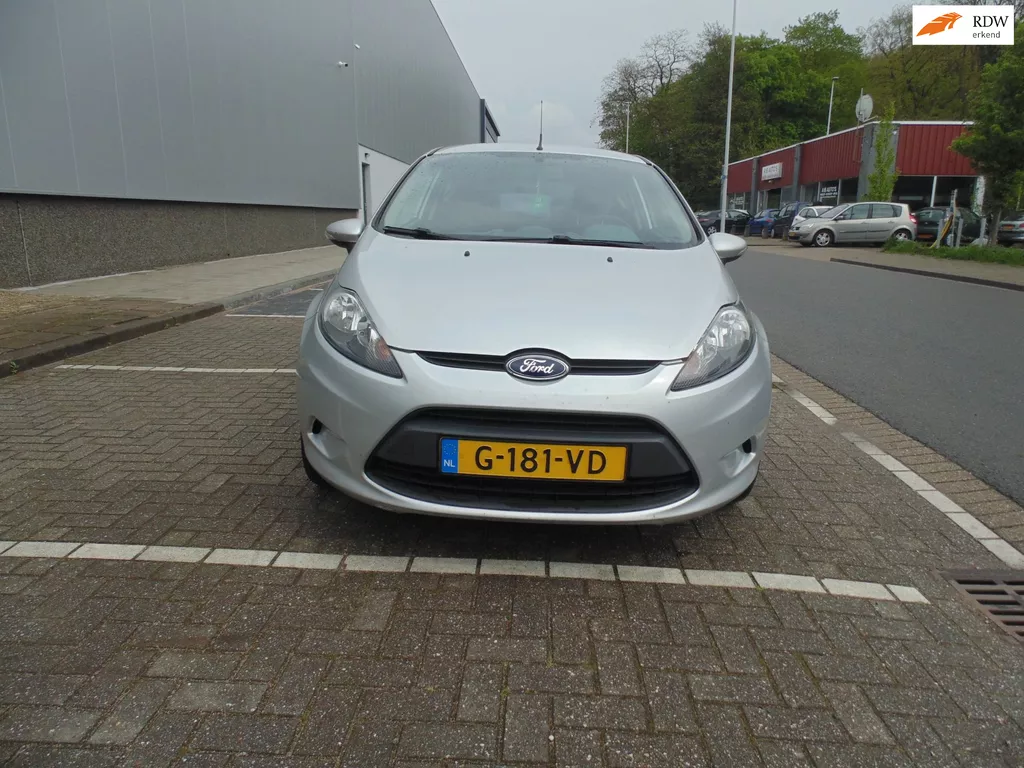 Ford Fiesta 1.25 Limited met airco apk 05-2027