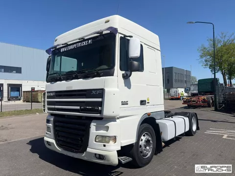 DAF XF105.460 Steel/Air - Automatic - 2 Tanks - Spacecab T07404