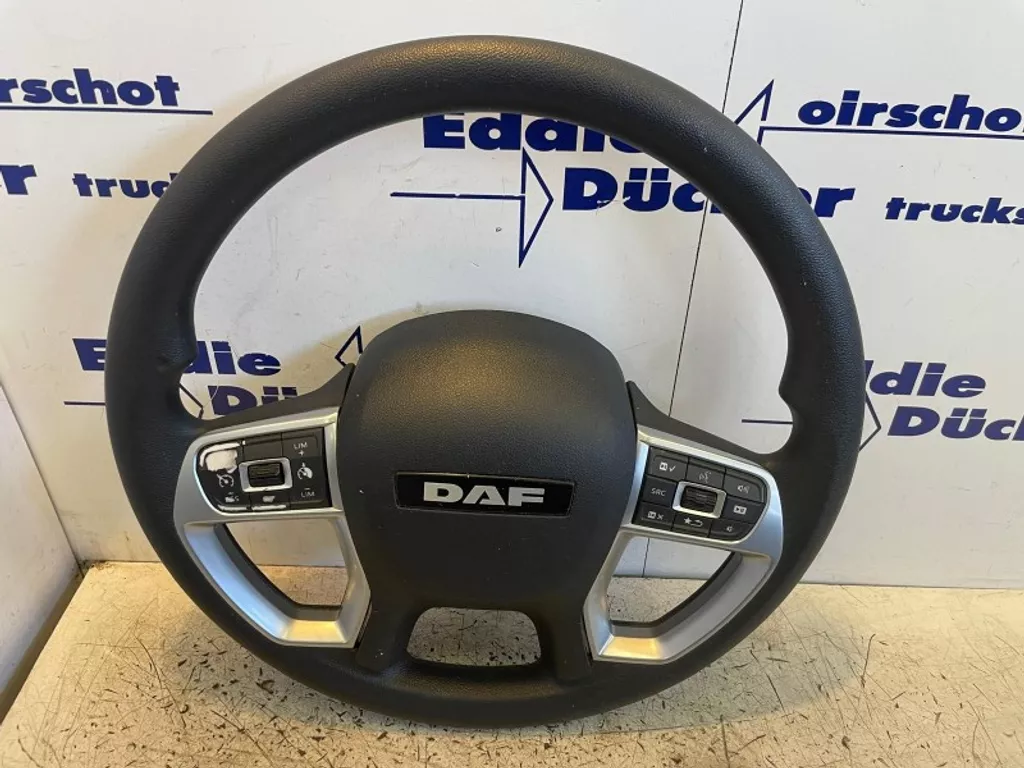 DAF 2328000 STUURWIEL MET 13 SCHAKELAARS