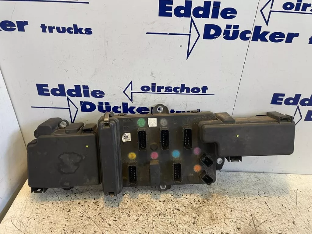 DAF 2327329 / 2428557 FRAME POWER DISTRIBUTION UNIT