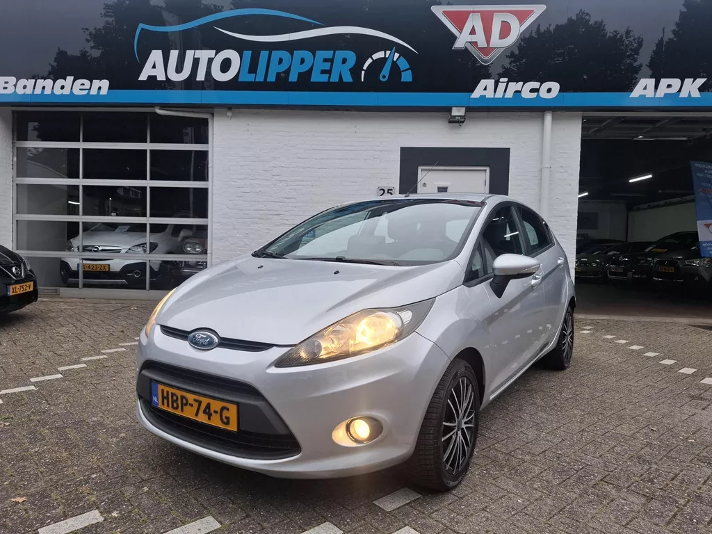 Ford Fiesta 1.25 Trend Carplay | Airco | All Seasonbanden | Nieuwe APK bij aflevering