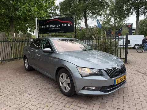 Skoda Superb 1.6 TDI Style Business Camera Stoelverw Clima Ex Bpm