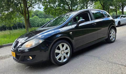 Seat Leon 1.4 TSI Streetstyle - APK T/M 31-01-2027 - Airco -