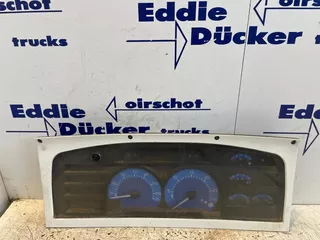 Renault 5010614129 INSTRUMENT PANEL (2000-2005)