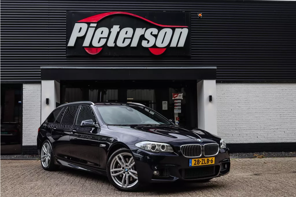 BMW 5-serie Touring 528i M-Pakket ORIGINEEL NL NAP LEDER