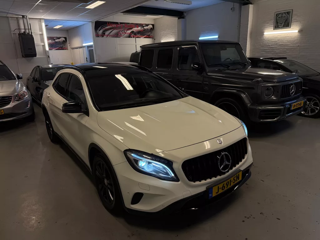 Mercedes-Benz GLA-klasse 220 CDI 4-Matic Edition 1 Panorama Leder