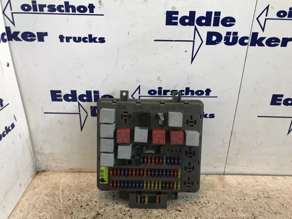DAF 1702238 / 1712041 / 7421082089 ZEKERINGKAST LF45IV/LF55IV