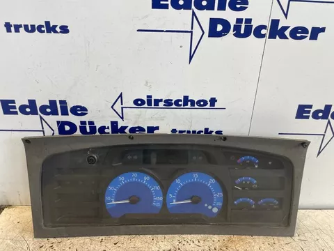Renault 5010614129 INSTRUMENT PANEL (2000-2005)