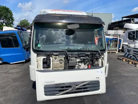 Volvo 85110579 / 85112761 CABIN COMPLET
