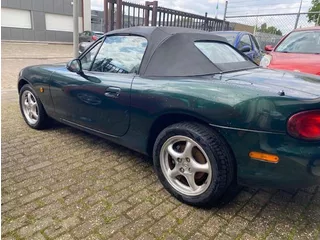 Mazda MX-5 1.6i Exclusive