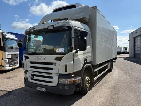Scania P P280 4 x 2 Euro 5 frigo Meatrails Rohr Viande Carne