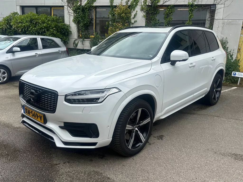 Volvo XC90 2.0 T8 Twin Engine AWD Inscription/ Pano/ 7 Zitter